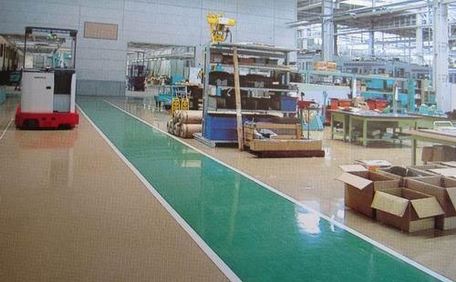 应该如何预防墨脱环氧地坪出现发白的现象